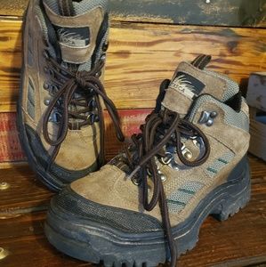 Itasca Womens Boots